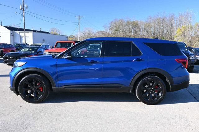 2022 ford explorer st