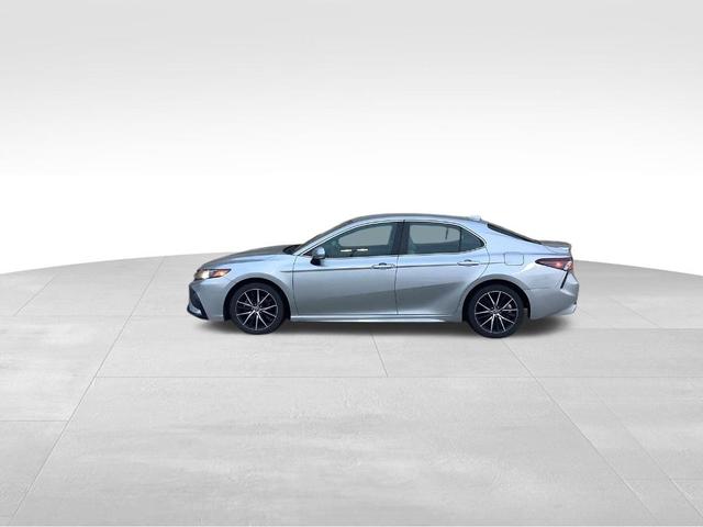2022 toyota camry se nightshade