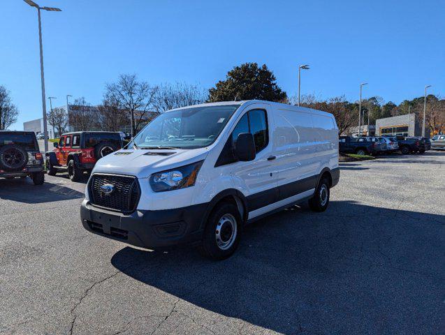 2023 ford transit-150 base
