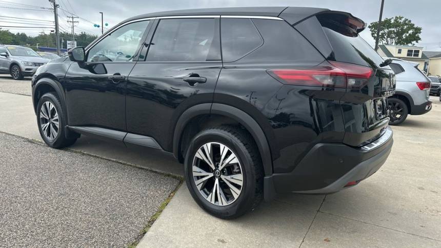 2021 nissan rogue sv