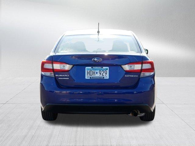 2022 subaru impreza base