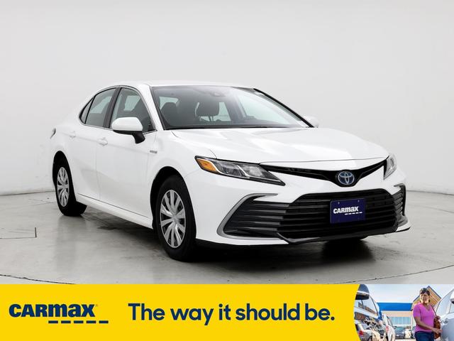 2021 toyota camry hybrid le