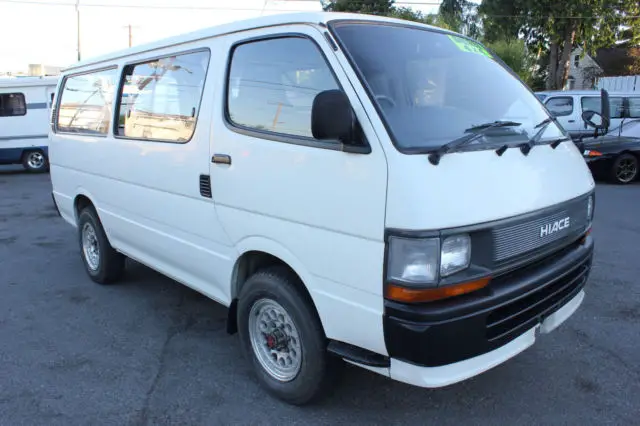 1992 toyota hiace van awd, 5 speed, diesel- 3l, lh119v, long base