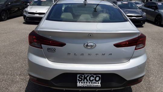 2019 Hyundai Elantra option group 01