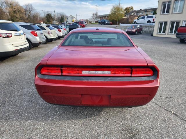 2010 dodge challenger se