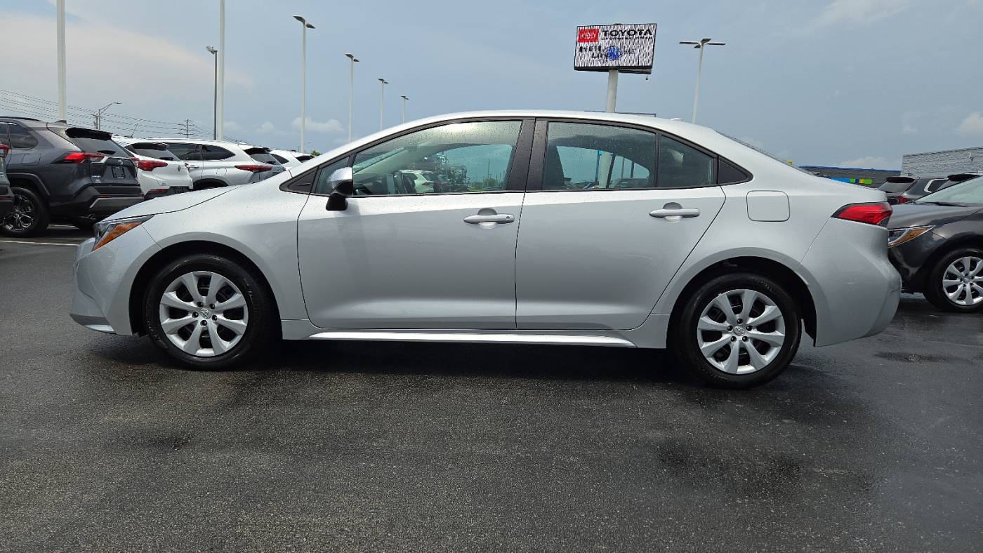 2024 toyota corolla le