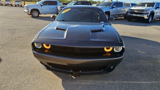 2023 dodge challenger sxt
