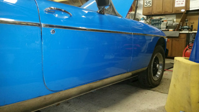 1978 mgb, tahiti blue, excellent body, low reserve