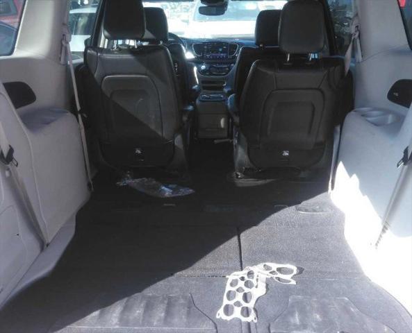 2022 chrysler pacifica hybrid touring l