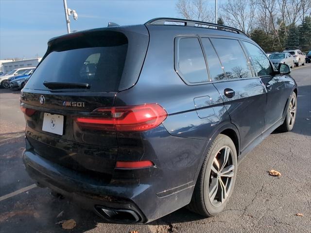 2022 bmw x7 m50i