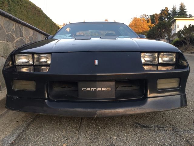 1987 camaro iroc z28 5.0l t5 manual black / black