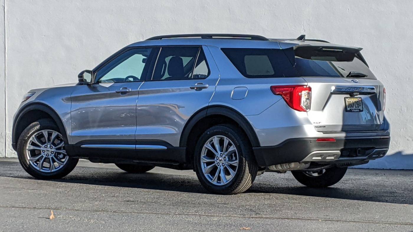 2024 ford explorer xlt