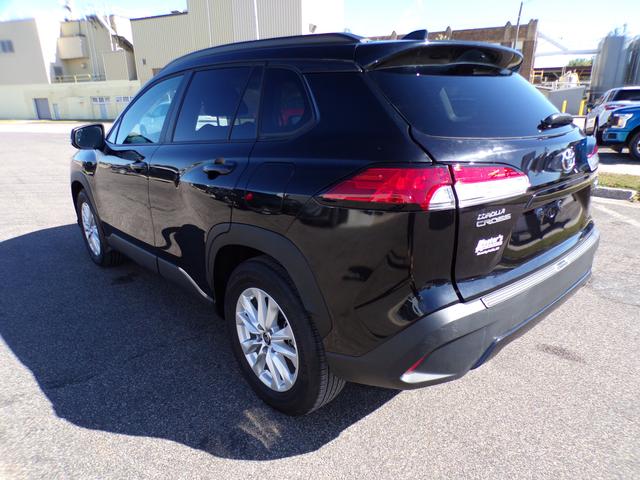 2022 toyota corolla cross le