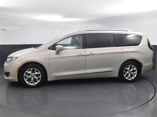 2017 chrysler pacifica touring-l plus in columbia, missouri