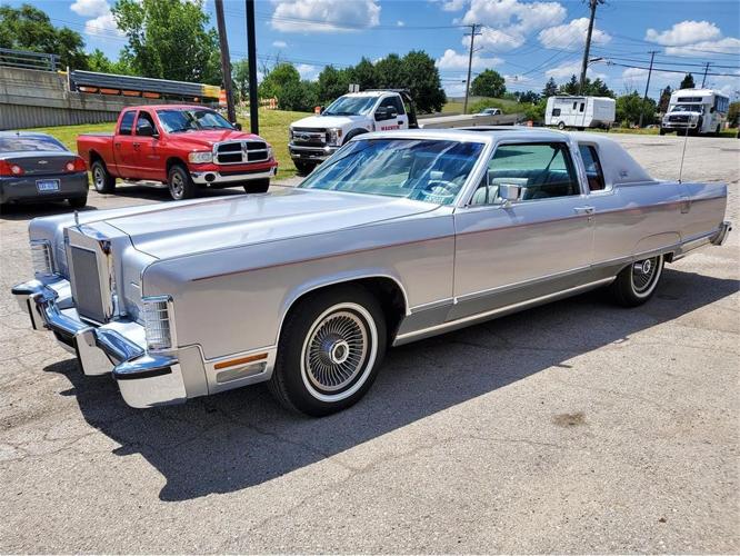1977 lincoln continental in northville, michigan