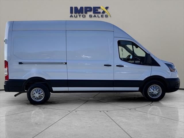 2022 ford transit-250 base