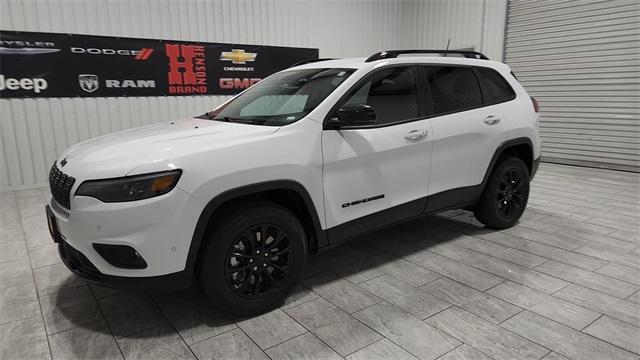 2023 jeep cherokee altitude lux