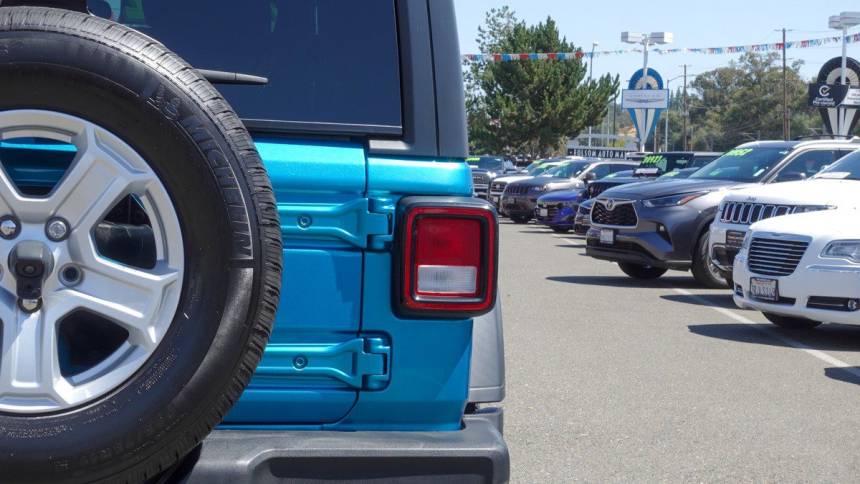 2020 jeep wrangler sport