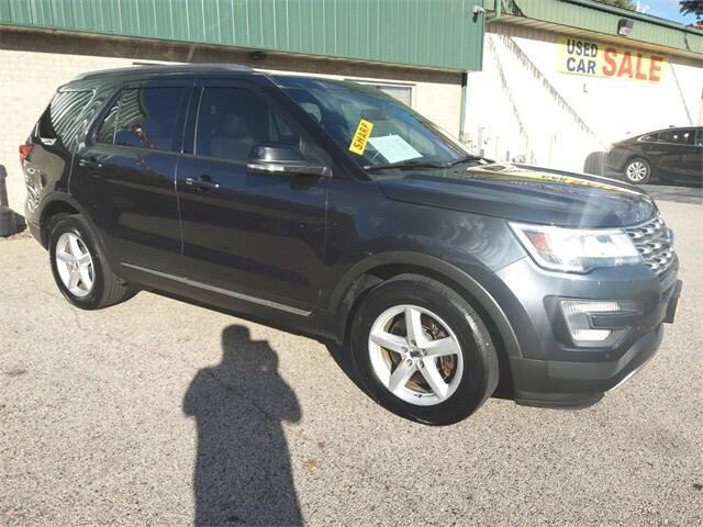 2017 ford explorer xlt