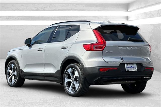 2024 volvo xc40 b5 core bright theme