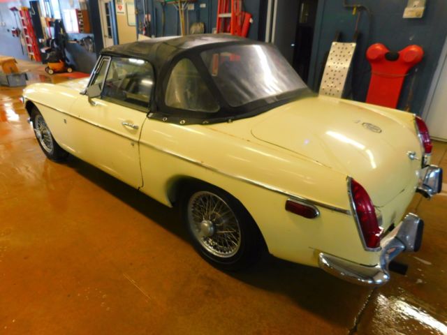 1970 mg b t1268523