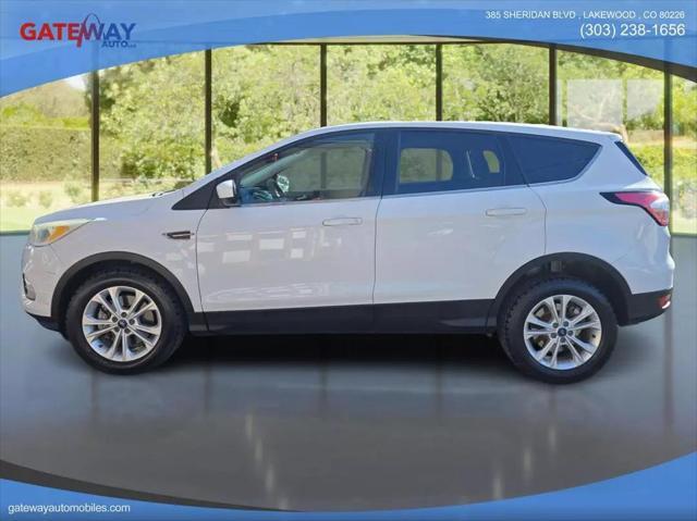 2017 ford escape se