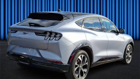 2022 ford mustang mach-e premium