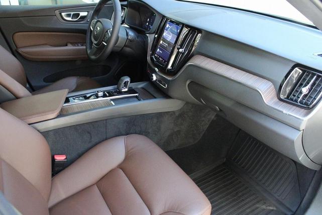 2022 volvo xc60 b5 momentum