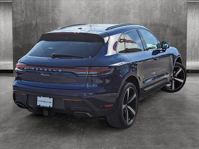 2024 porsche macan base