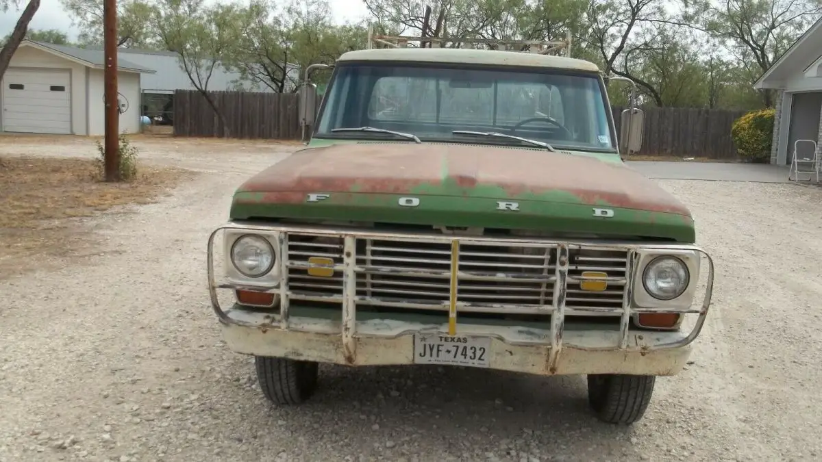 1969 ford f-250, 3/4 ton long narrow bed pick-up