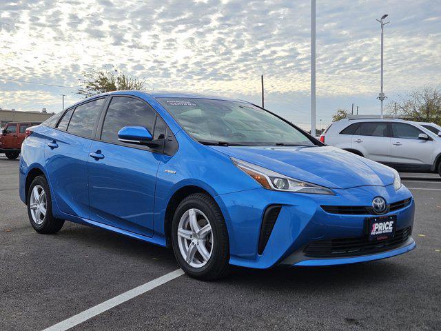 2022 toyota prius l