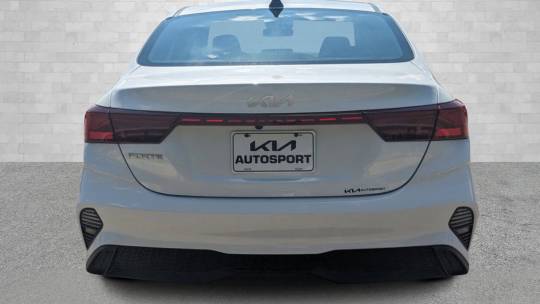 2024 Kia lxs