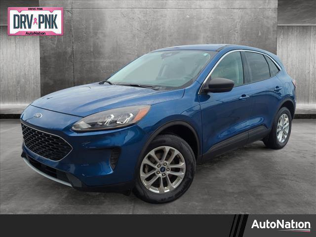 2022 ford escape se