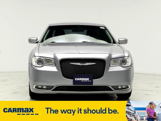 2016 chrysler 300 limited