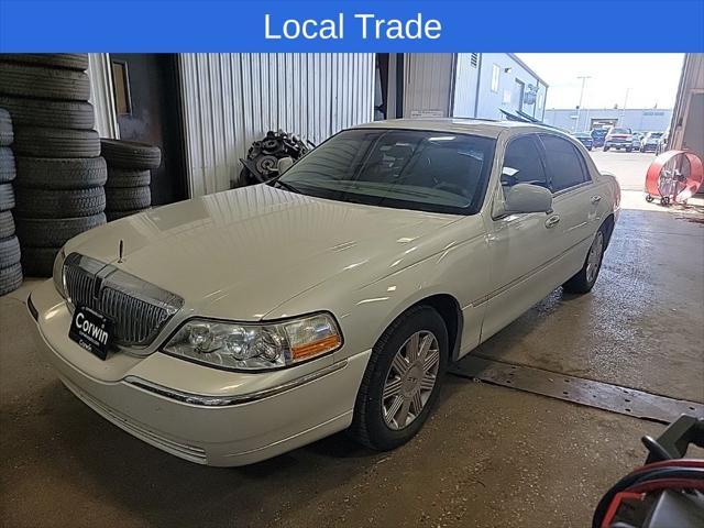 2004 lincoln town car ultimate