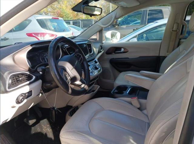 2017 chrysler pacifica touring-l