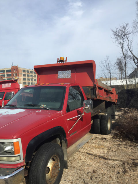 1990 gmc k3500 with plow and tailgate salter