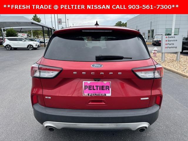 2020 ford escape se