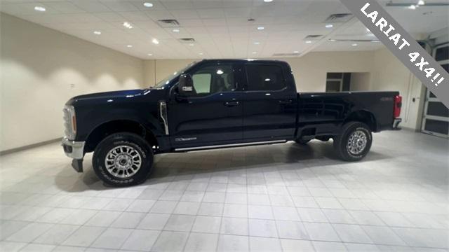2023 ford f-350 lariat super duty