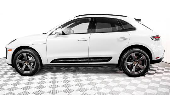 2022 Porsche Macan