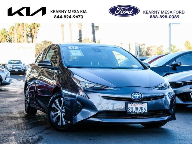2017 toyota prius two