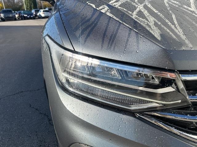 2023 volkswagen tiguan 2.0t se