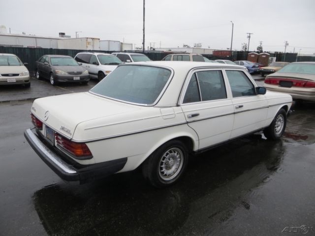 c 1982 4 dr diesel used 2.4l i4 8v automatic no reserve