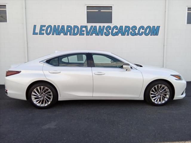 2021 lexus es 250 base