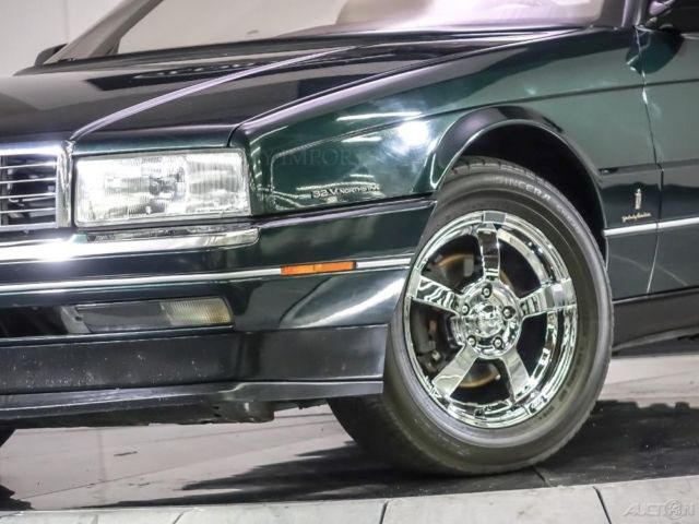1993 coupe used 4.6l v8 32v automatic fwd convertible premium