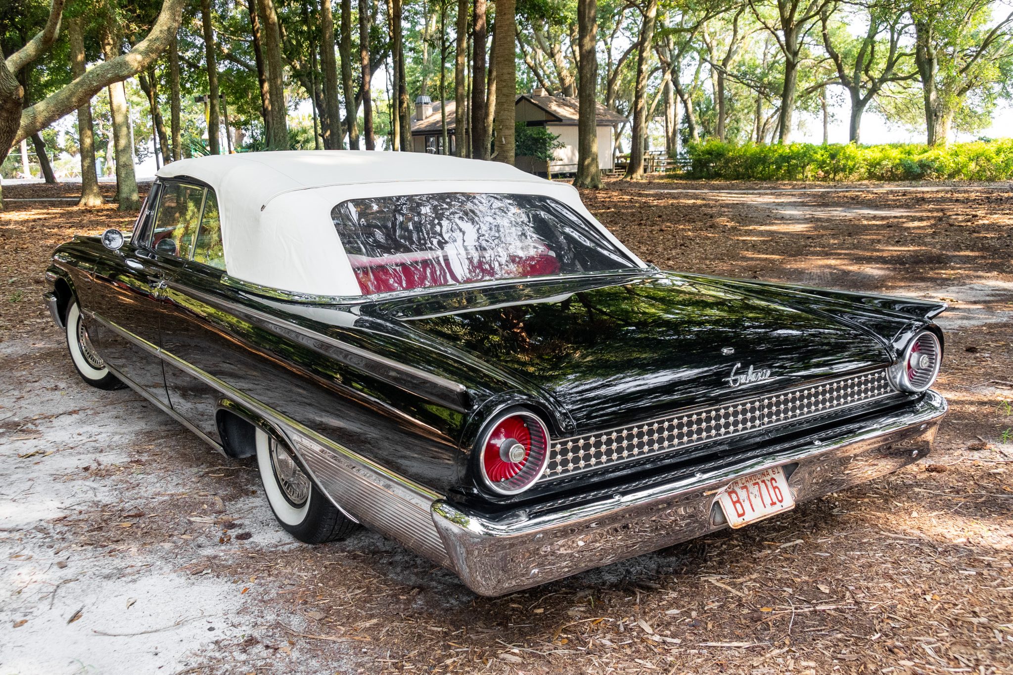 1961 ford galaxie sunliner