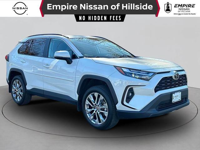 2022 toyota rav4 xle premium
