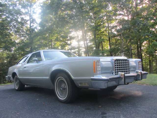 1977 ford thunderbird super low miles