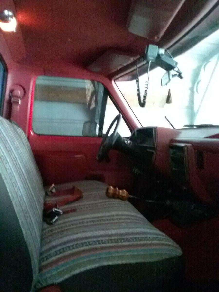 1989 ford f-150 pickup red 4wd manual