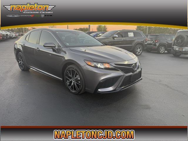 2023 toyota camry se